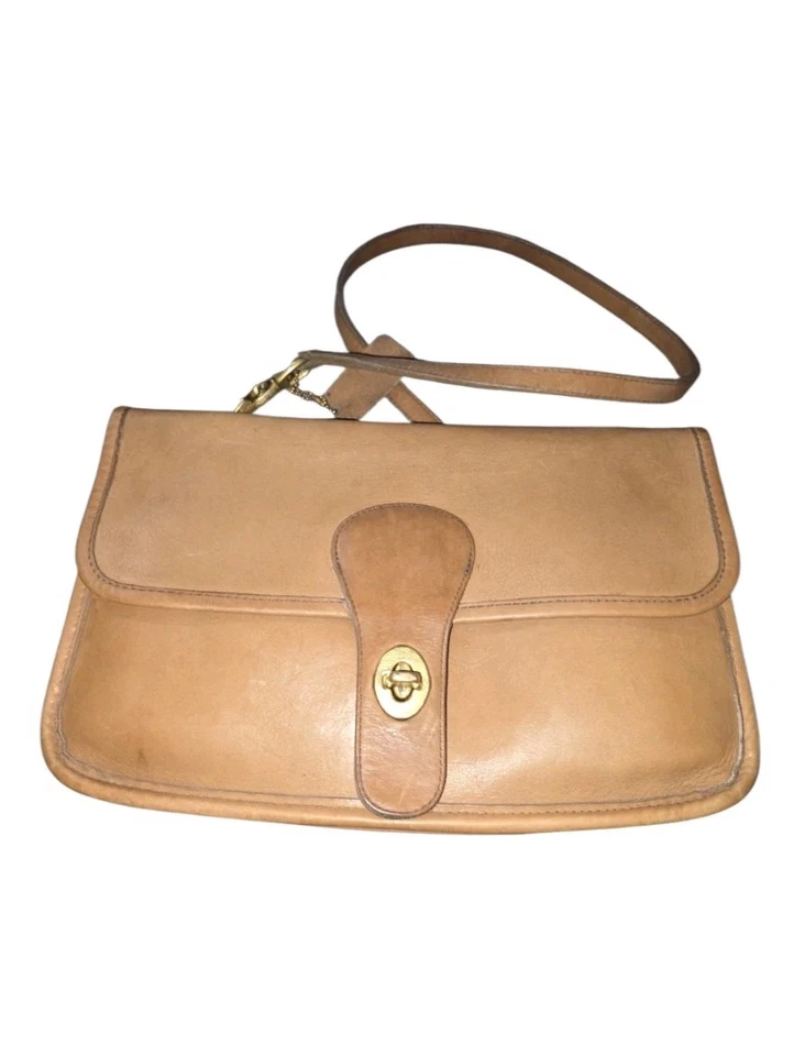 Vintage COACH Double Turnlock Twin Clutch NYC 80s Leia a descrição  - Imagem 2 de 4