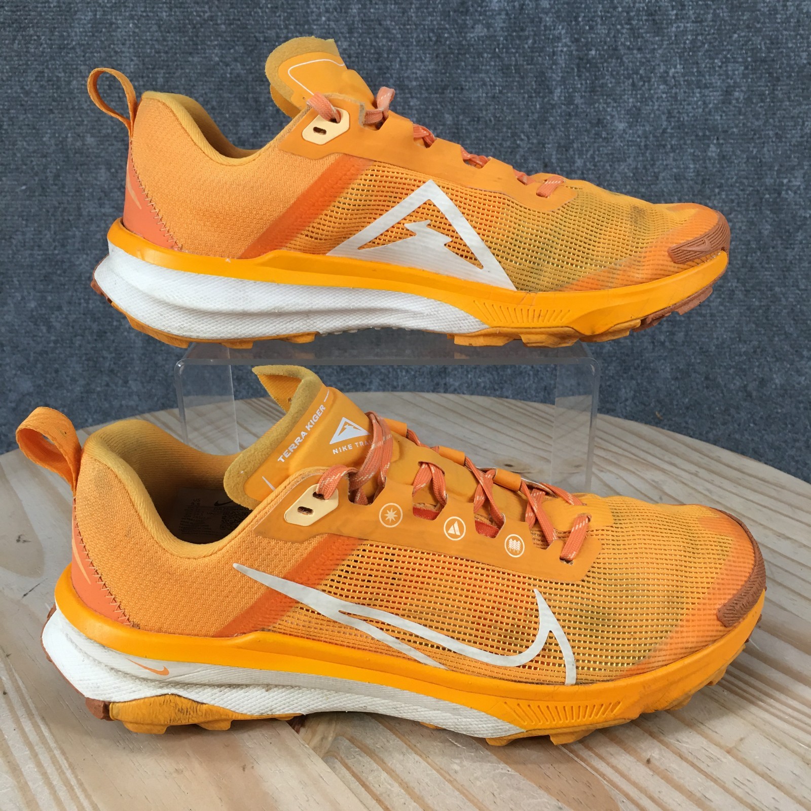 Nike React Terra Kiger 9 Trail Running Shoes Womens 9.5 Lace Up Sneakers Orange image 2