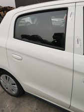 Porte arrière et accessoires Mitsubishi SPACE STAR