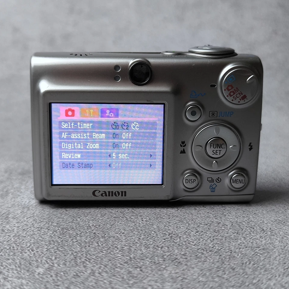 RARE Canon Digital IXUS 700 / PowerShot SD500 7.1MP Vintage Digital Camera - Image 3 of 4