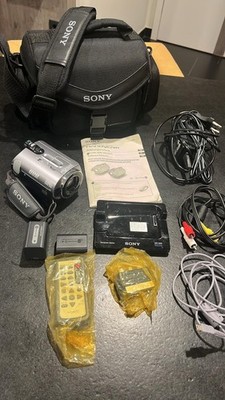 Sony DCR-SR52E Camcorder Digital HD Video 30GB HDD, 25 Zoom, Dock-Station, ...