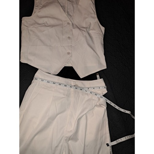 NIB- Beautiful lightweight cream vest and pants set perfect for summer! XS - Picture 7 of 7