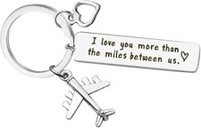 Couple Keychain Long Distance Relationship Gift for Boyfriend Girlfriend I Love