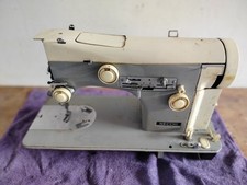 VINTAGE macchina da cucire necchi supernova Julia 534