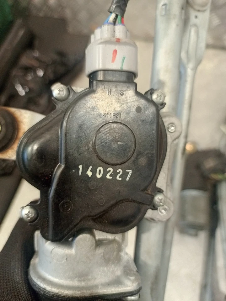 Mazda 3 Sport MK3 2014 limpiaparabrisas delantero motor acoplamiento #9 Foto 3 de 3