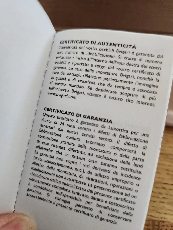 Caja de regalo de gafas BVLGARI marrón dorado con tela y certificado de autenticidad Foto 3 de 4