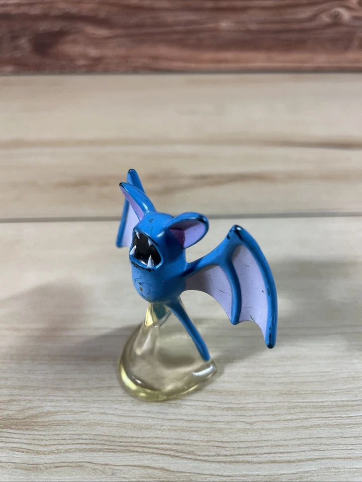 Vintage TOMY Zubat Original Pokémon PVC Figure Nintendo Monster Collection - Image 2 of 4