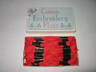 22 Vintage STAR SIX STRAND Cotton AMERICAN THREAD Box / FLOSS  Flame Red #1040A