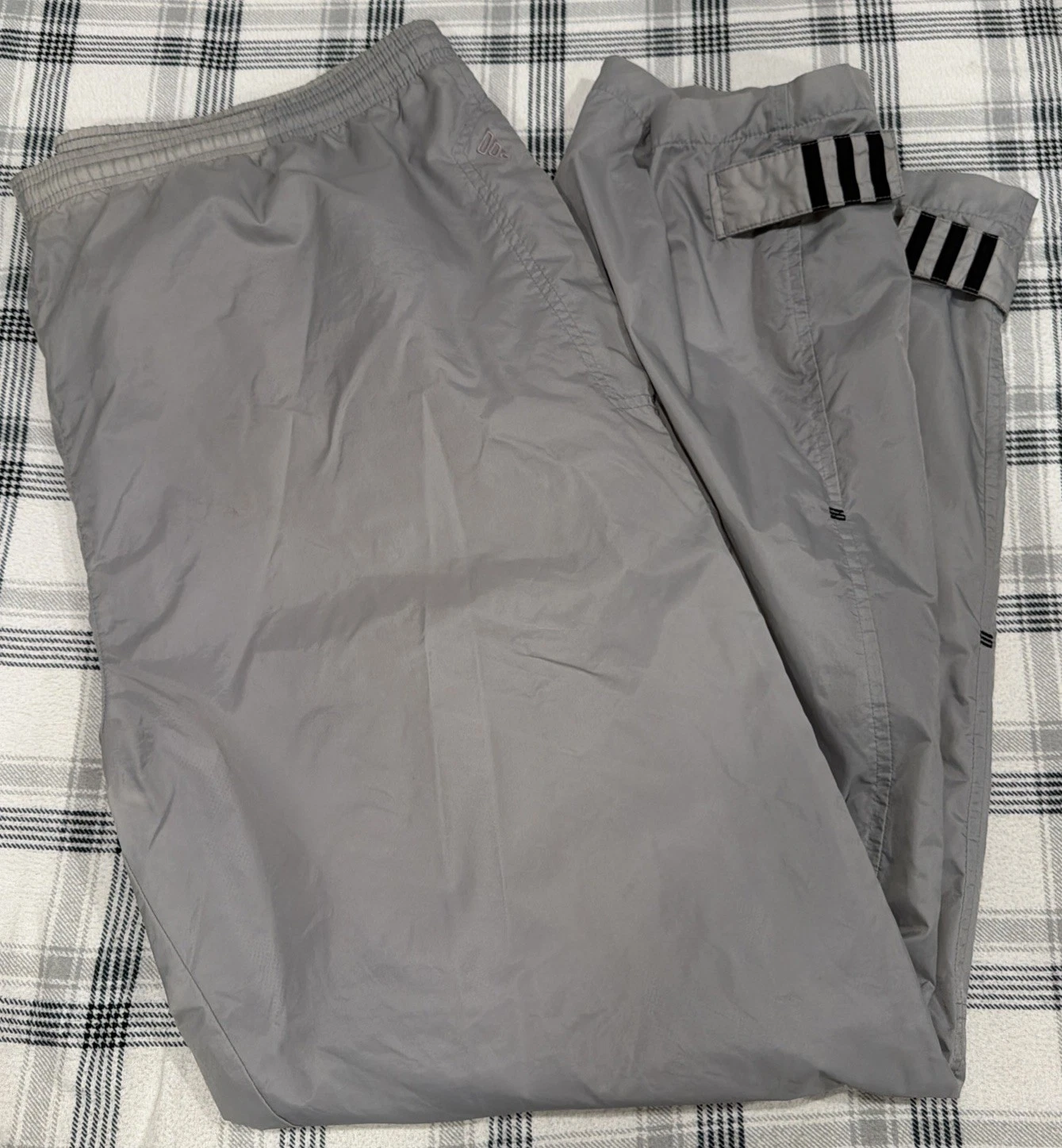 Vintage Adidas Nylon Track Pants Mens 2XL Gray 3 Stripe Windbreaker 90s Y2K