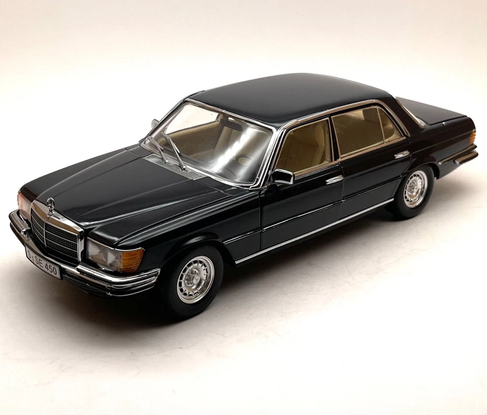 Revell 08956  Mercedes Benz 450 SEL 6.9 Limousine W116 schwarz, OVP,  1:18, K300 - Bild 3 von 4
