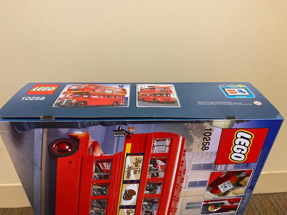 LEGO Model Team London Bus 2017 (10258) Building Kit 1686 Pcs Retired Set - Image 4 of 4