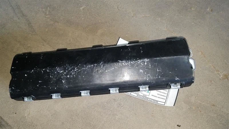 Chevrolet Spark 2019 pasajero rodilla derecha bolsa de aire 2215699 Foto 4 de 4