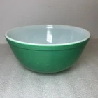 Vintage PYREX 403 Primary Green 2.5 Qt. Mixing Nesting Bowl Made in USA