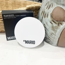 NEW Makeup by Mario Soft Glow Highlighter in Pearl