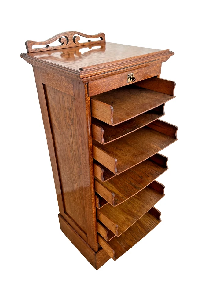 Antiguo gabinete de música con cerradura puerta enrollable, estantes extraíbles, tapa de podio Foto 3 de 4