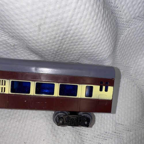 !!RARE!!VINTAGE! Passenger train car from a train set. Yellow, brown 7 " long' - Picture 10 of 18