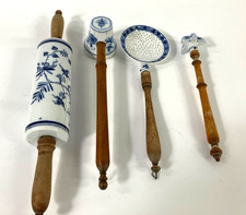 ANTIQUE MEISSEN BLUE ONION 1800s KITCHEN SET W/ WOOD HANDLES WITH ROLLING PIN!!!