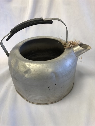 Vtg Primitive Hand Painted CHILTON WARE Tea Pot Kettle Raggedy Ann Andy Planter - Picture 5 of 7