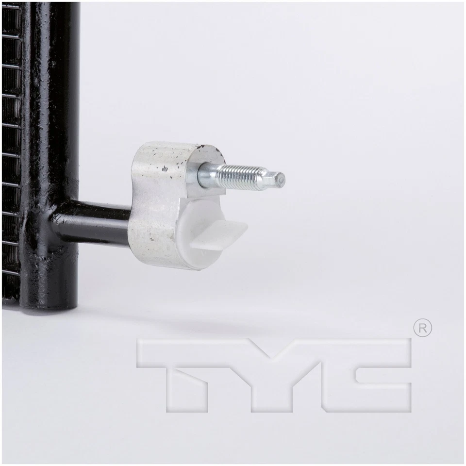 Condensador de aire acondicionado TYC para Chevrolet Silverado 1500 HD 2001-2003, 2005-2006 V8 Foto 3 de 4