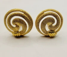 Crown Trifari Brushed Gold Swirl Clip Earrings 1 in Modernist Vintage 