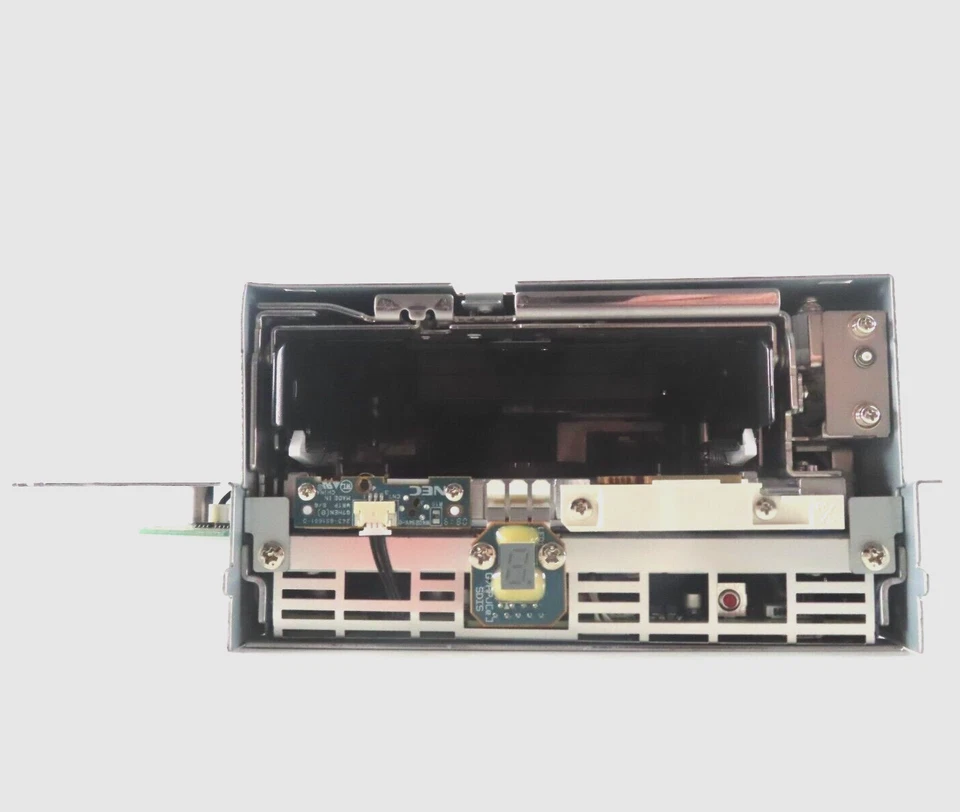 IBM 800/1600GB LTO-4 Full Height SCSI LVD Tape Drive - 95P5815 - Image 2 of 4