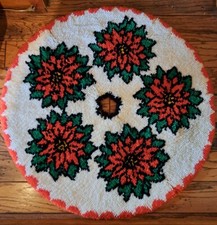 Vintage Finished Latch Hook Poinsettia Christmas Tree Skirt