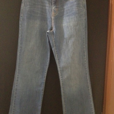 Womens Levis Boot Cut 512 Perfectly Slim Size  10M