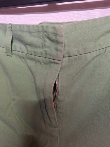 GH Bass & Co Womens 12 Green Casual Flat Front Mid Rise Chino Shorts Inseam 5" - Picture 4 of 8