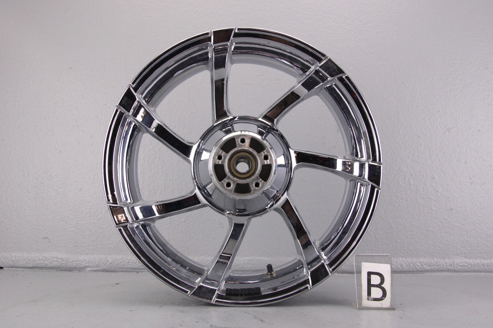 2012 Harley Street Glide CVO Rear Back Wheel Rim AGITATOR CHROME 18 x 5