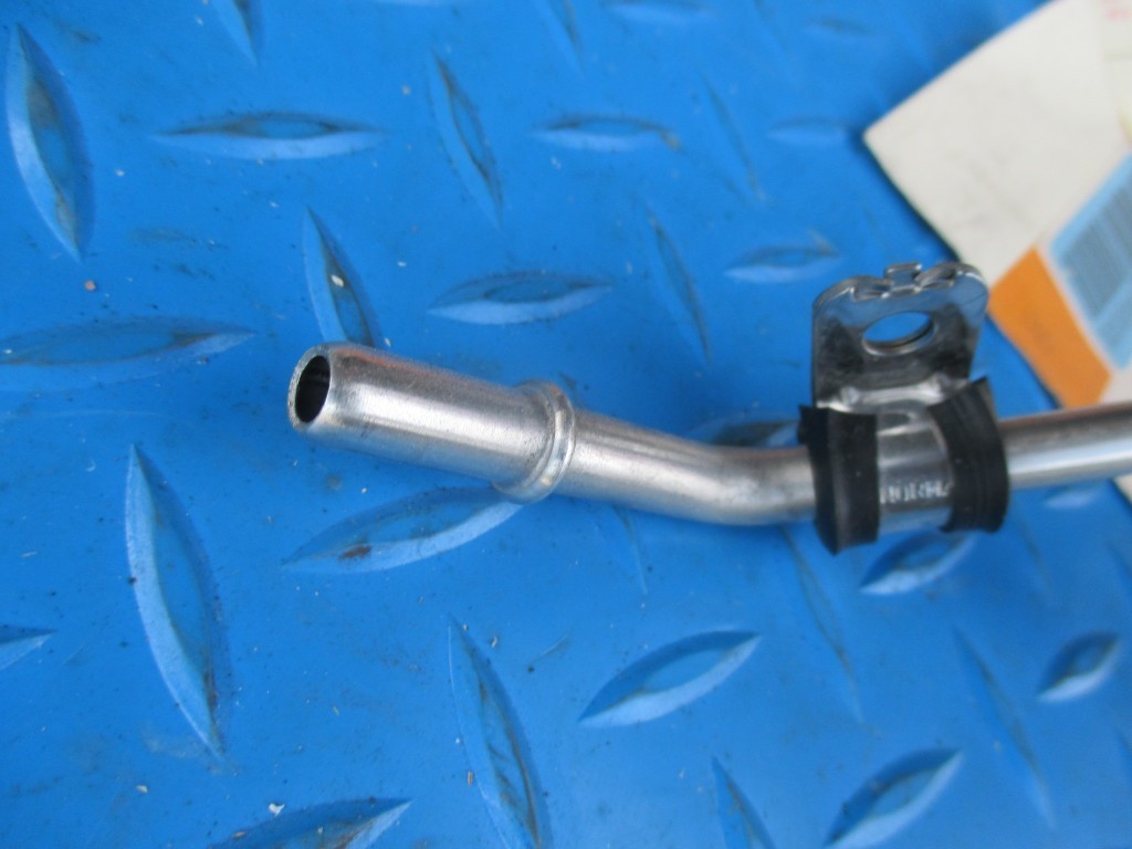 Rolls Royce Ghost Wraith Dawn fuel feed line rail #5134