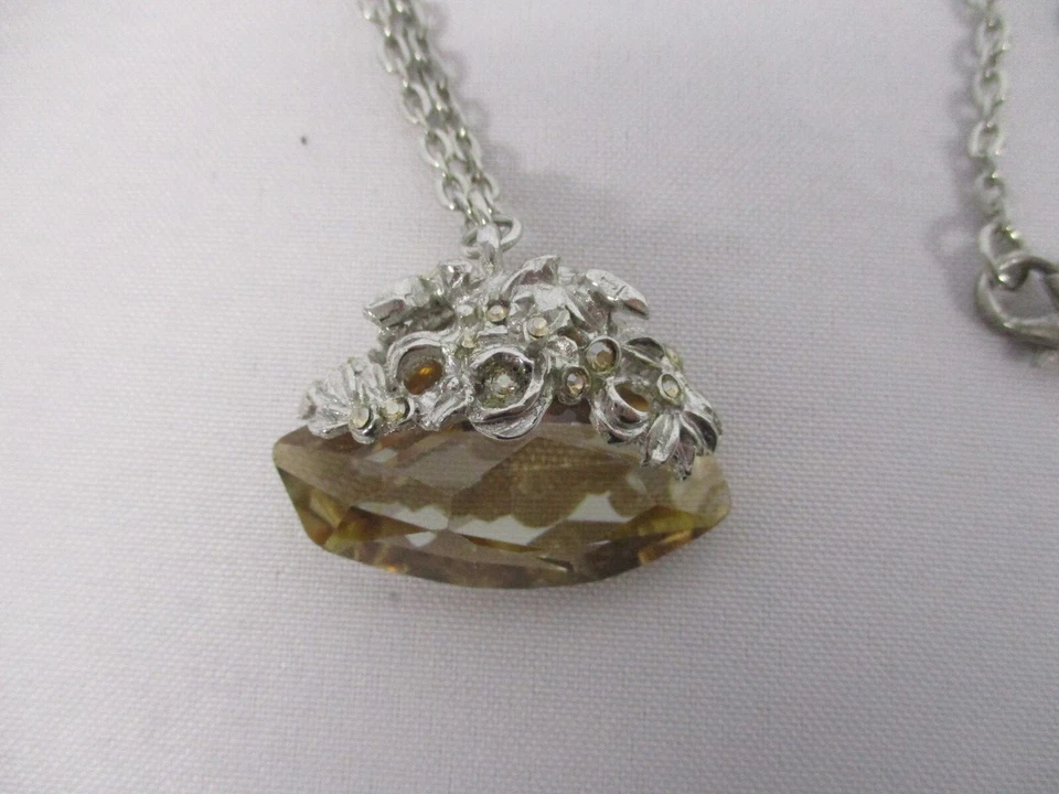 COLLAR CADENA CLARA KASAVINA TONO PLATEADO con COLGANTE GRANDE MONEDERO CRISTAL SWAROVSKI Foto 2 de 4