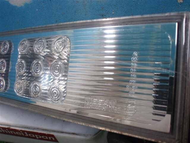 2008 NISSAN CUBU YZ11 Left Tail Lenz Rear Combination Lamp 26555