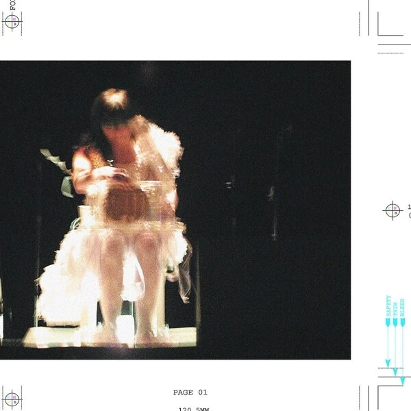BJÖRK - VESPERTINE-LIVE    CD NEU - Bild 1 von 1