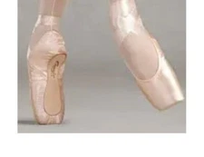 NEW Capezio Glisse 102, 102ES Pointe Ballet Toe Dance Shoe Most Adult Sizes