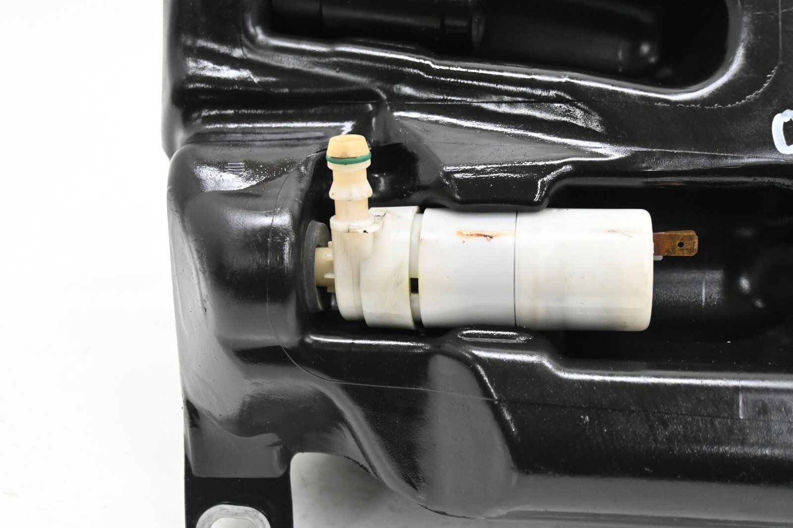 ⭐ 03-08 Maserati Quattroporte Windshield Wiper Fluid Bottle Reservoir Tank Oem