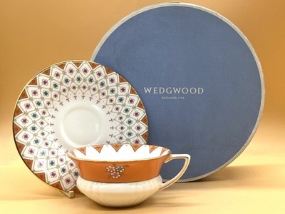 Wedgwood China Wonderlust Collection Peony Diamond Teetasse & Untertasse Duo. Verpackt.