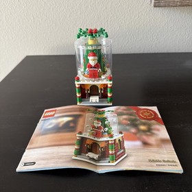 LEGO 40223 Santa Snow Globe Limited Edition Set Complete With Manual