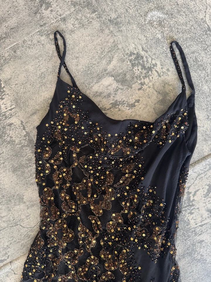 Vestido Sue Wong Negro Floral Cuentas Seda Dobladillo Asimétrico, Talla 4 Foto 2 de 4