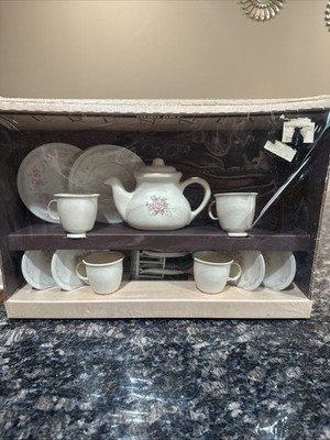 Vintage Pfaltzgraff Ohio Art 26 pc Perennials Tea Rose Collection Toy Dishes NEW