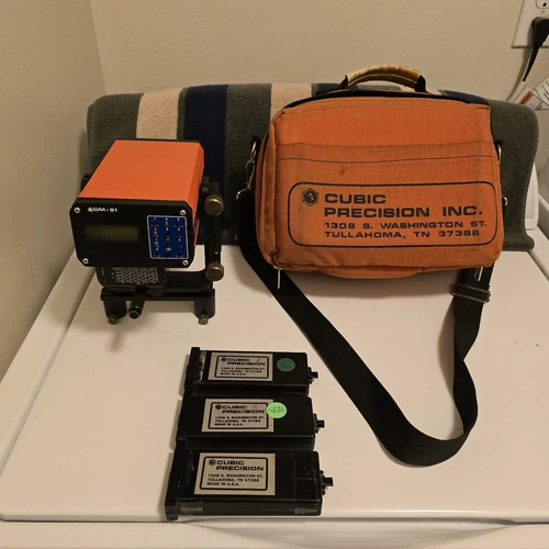 CUBIC PRECISION 1600 DM-81 Distance Meter for Surveying 3 Batteries No Cord