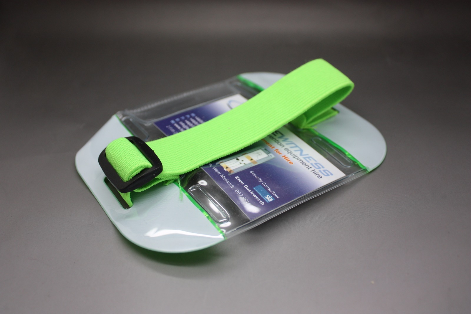 2x SIA ARMBAND, SECURITY, MARSHALL, EVENT, DOORMAN, NEON GREEN, BADGE