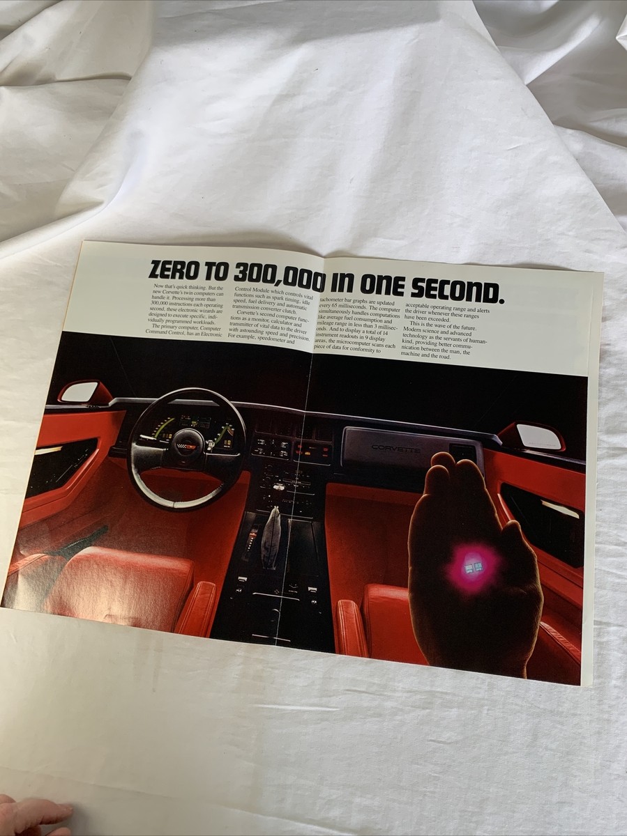 洋書 CORVETTE The Complete Book of Corvette: Every Model Since 1953