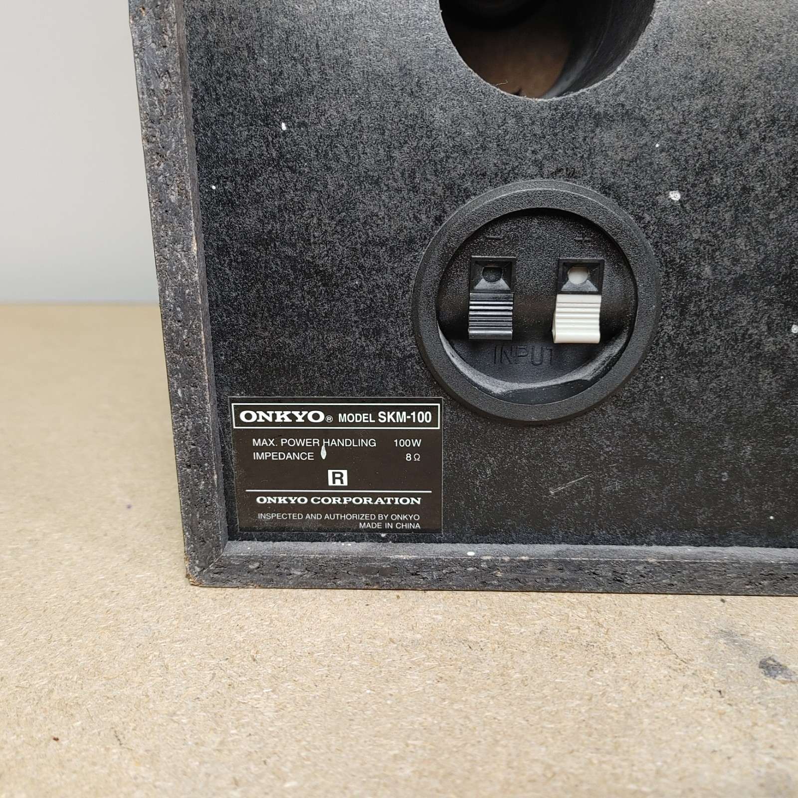 Onkyo SKM-100 Bookshelf Satellite Speakers 100 Watt 8 Ohm Tested & Working Great