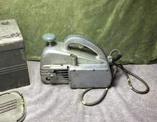 VTG. CRAFTSMAN MODEL 207.2230 LOCOMOTIVE BELT SANDER 3 X 27” WITH METAL CASE