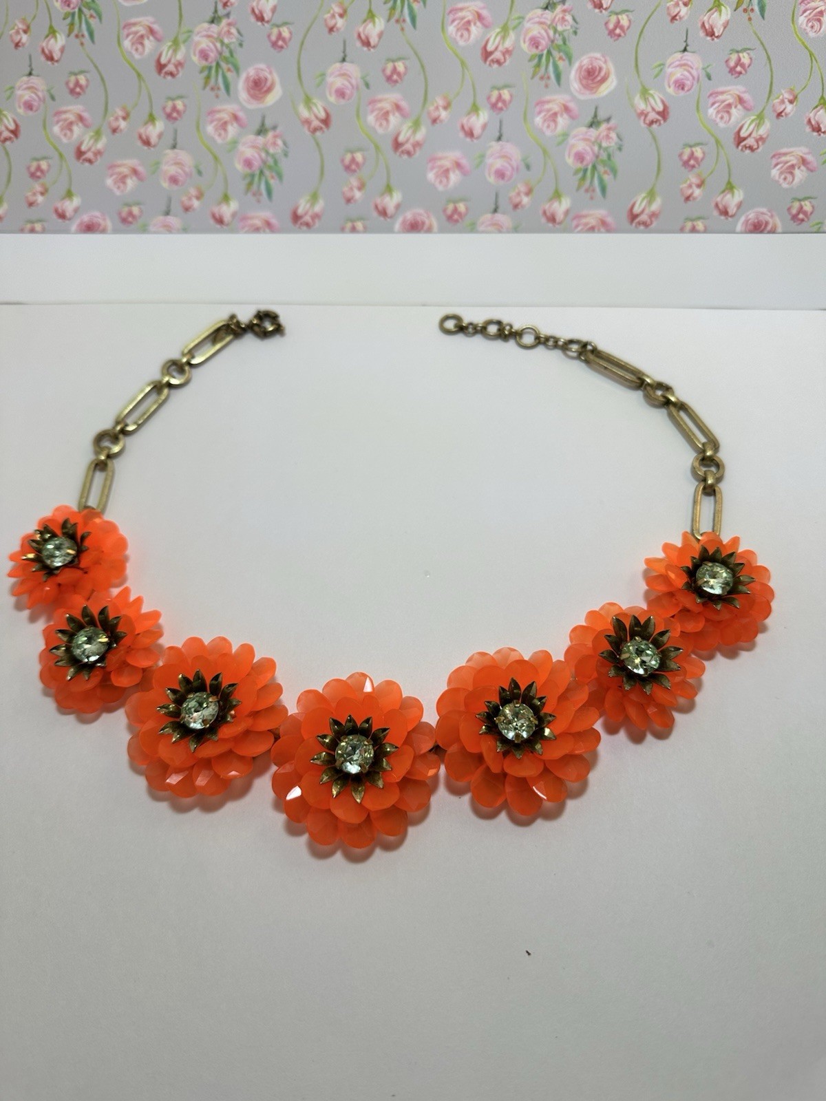 J CREW  BRIGHT ORANGE FLORAL BIB NECKLACE Retro Vintage Vibrant Flare 16”