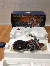 Franklin Mint 1/10 Scale HARLEY DAVIDSON Road King Classic  Motorcycle READ