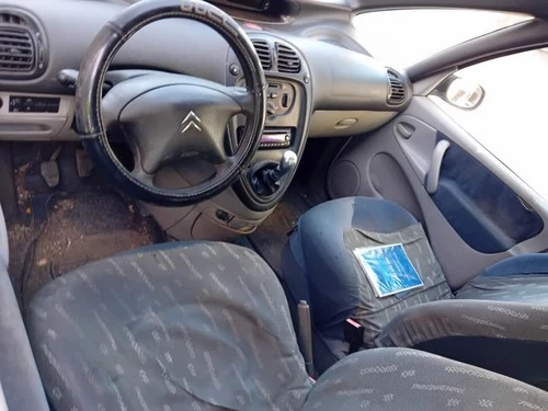 T118470003 Porta Fusibili per CITROEN XSARA PICASSO 2.0 HDi 2003 3900598 - Foto 7 di 10