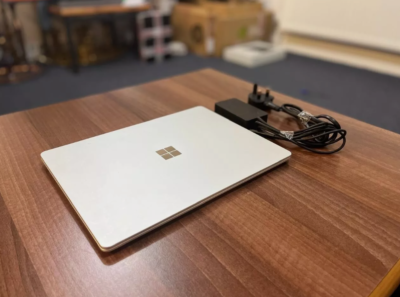 Microsoft Surface Laptop Go | i5 10th Gen | Touchscreen | 4GB RAM