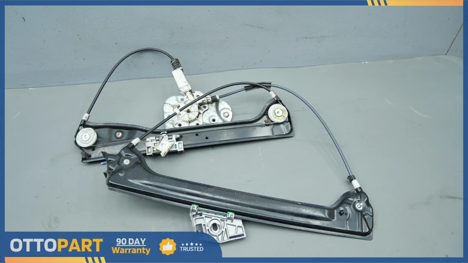 2004-2008 BMW Z4 (E85) Right Front Passenger Door Power Window Regulator & Motor - Image 4 of 4