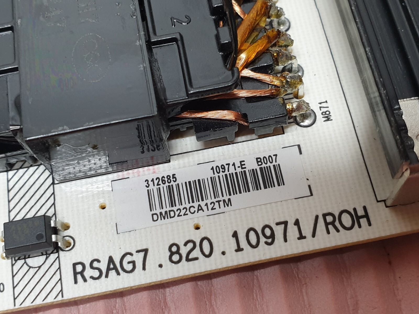 Carte D'alimentation TV Hisense - Modèle RSAG7.820.10029 / HLP-10029WD (Occasion)